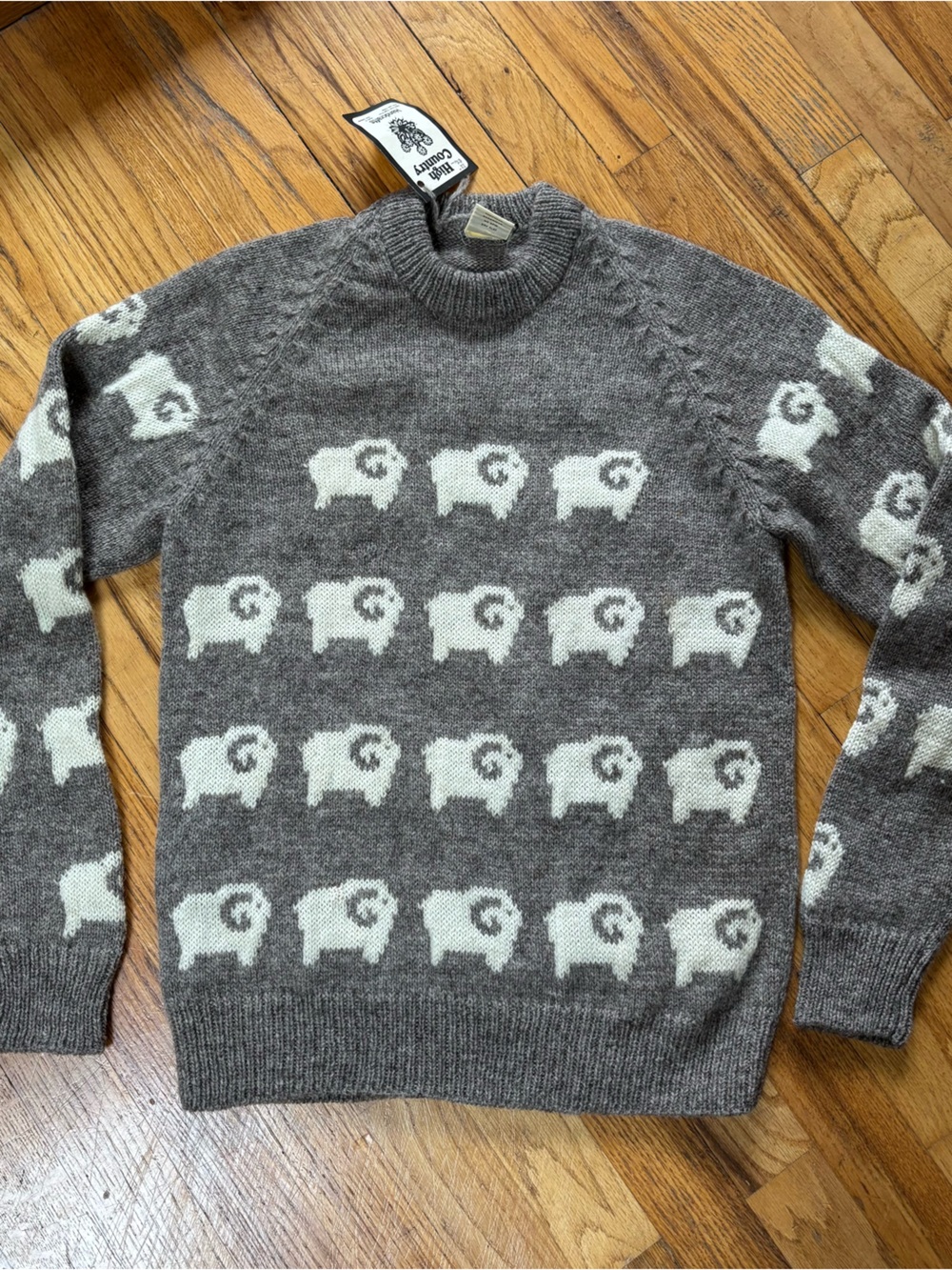 High Country Handcrafts wool hand knit sweater with sheep print size xs NWT